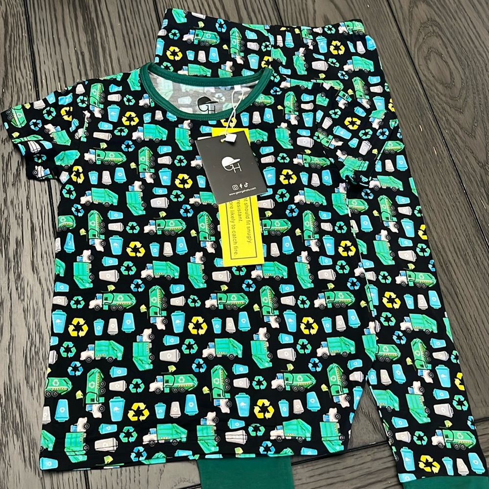 NWT 4T George Hats Trash pajamas set. Short sleeves with long bottoms.